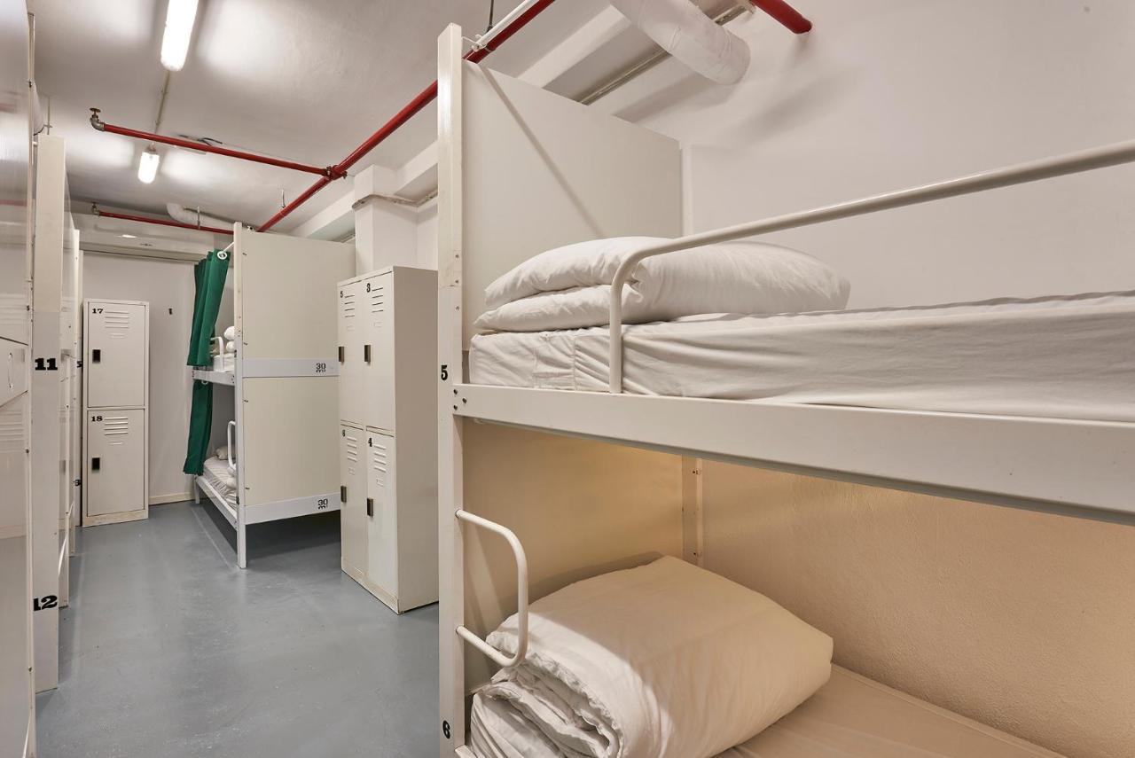 Hola Hostal Collblanc L'Hospitalet de Llobregat Exteriér fotografie