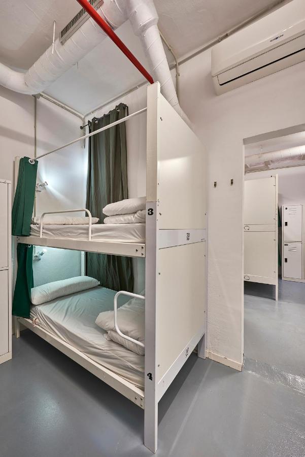 Hola Hostal Collblanc L'Hospitalet de Llobregat Exteriér fotografie