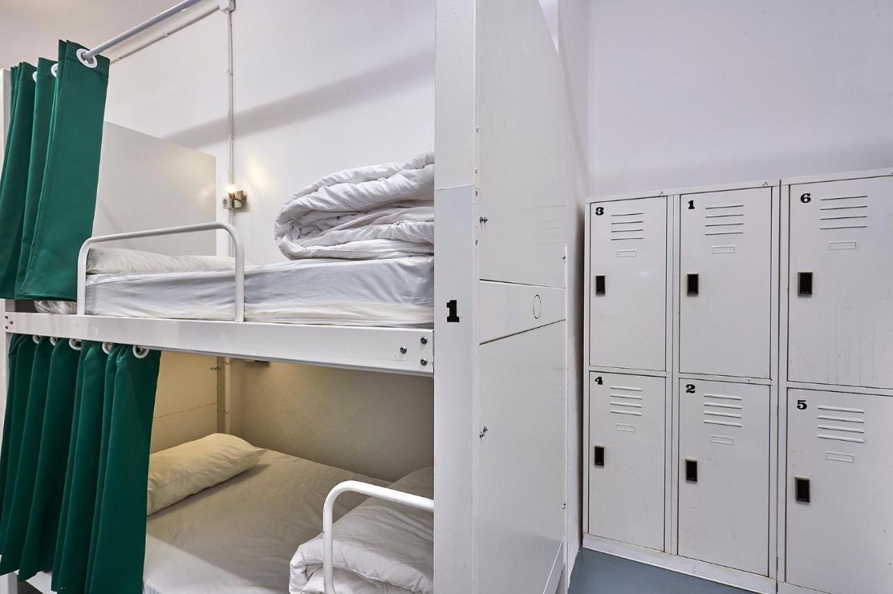 Hola Hostal Collblanc L'Hospitalet de Llobregat Exteriér fotografie