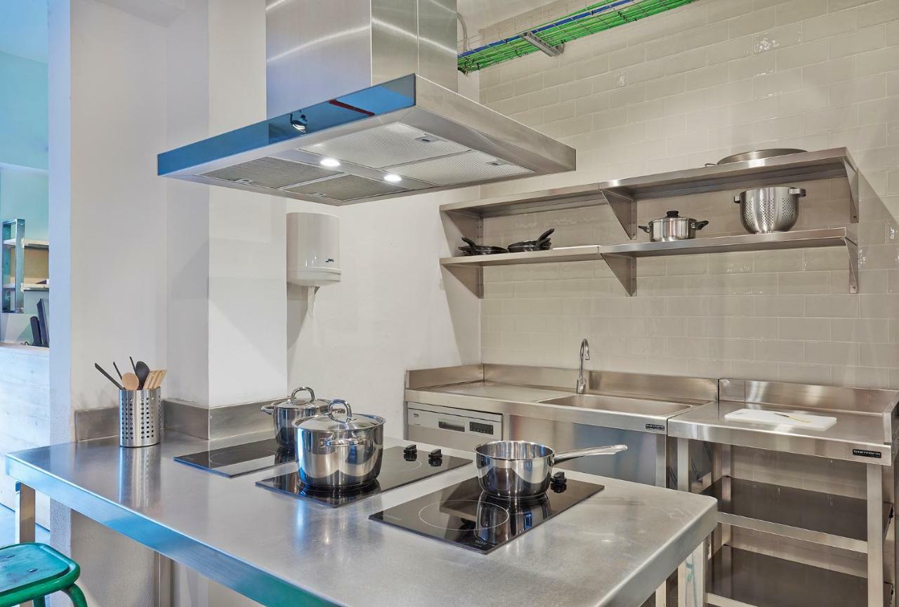 Hola Hostal Collblanc L'Hospitalet de Llobregat Exteriér fotografie